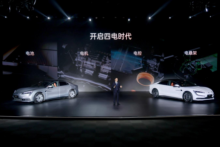 62.8萬(wàn)元起，仰望U7將新能源汽車帶入“四電時(shí)代”