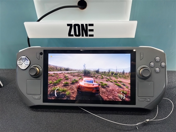 索泰首款掌機ZONE驚艷問世!獨一無二的OLED屏幕(圖7) 索泰首款掌機ZONE驚艷問世!獨一無二的OLED屏幕