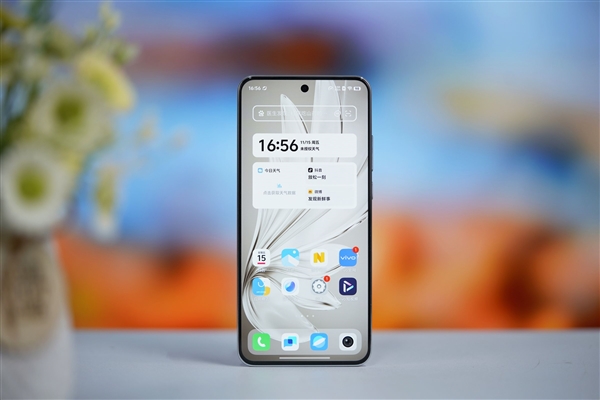 185g機(jī)身塞下6500mAh大電池！vivo S20圖賞