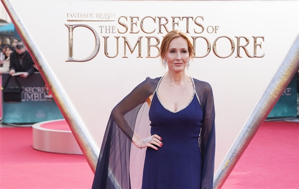 好萊塢開(kāi)始右轉(zhuǎn)